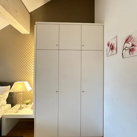 Haven - Helvetia Appartement Düsseldorf