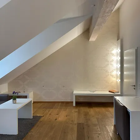 Haven - Helvetia Appartement Düsseldorf