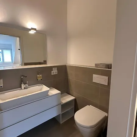 Haven - Helvetia Appartement Düsseldorf