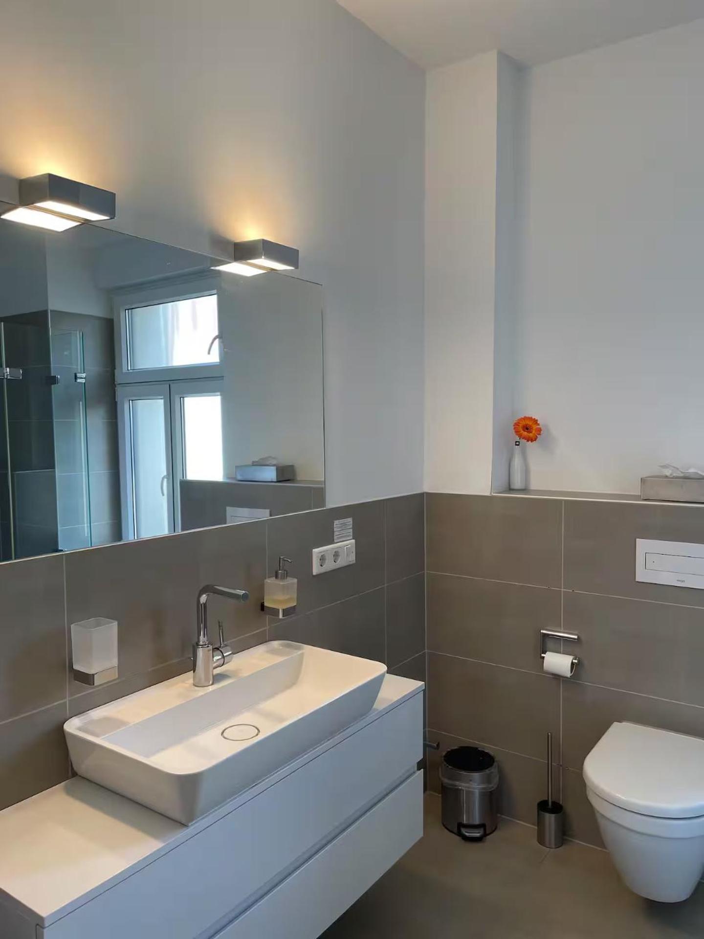 Haven - Helvetia Appartement Düsseldorf