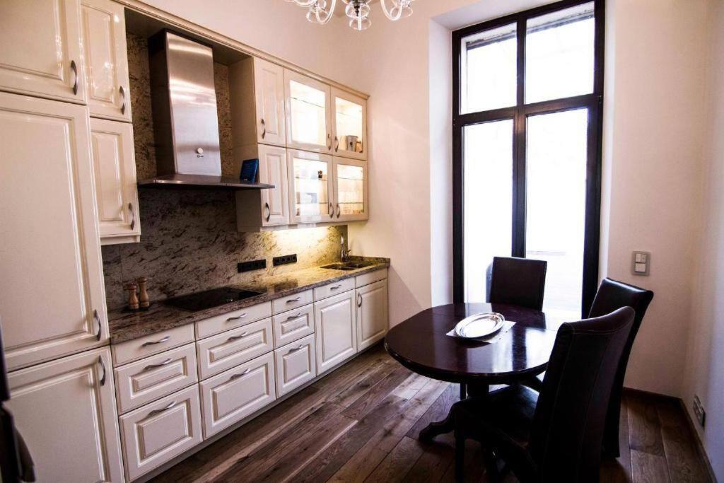 Haven - Helvetia Düsseldorf